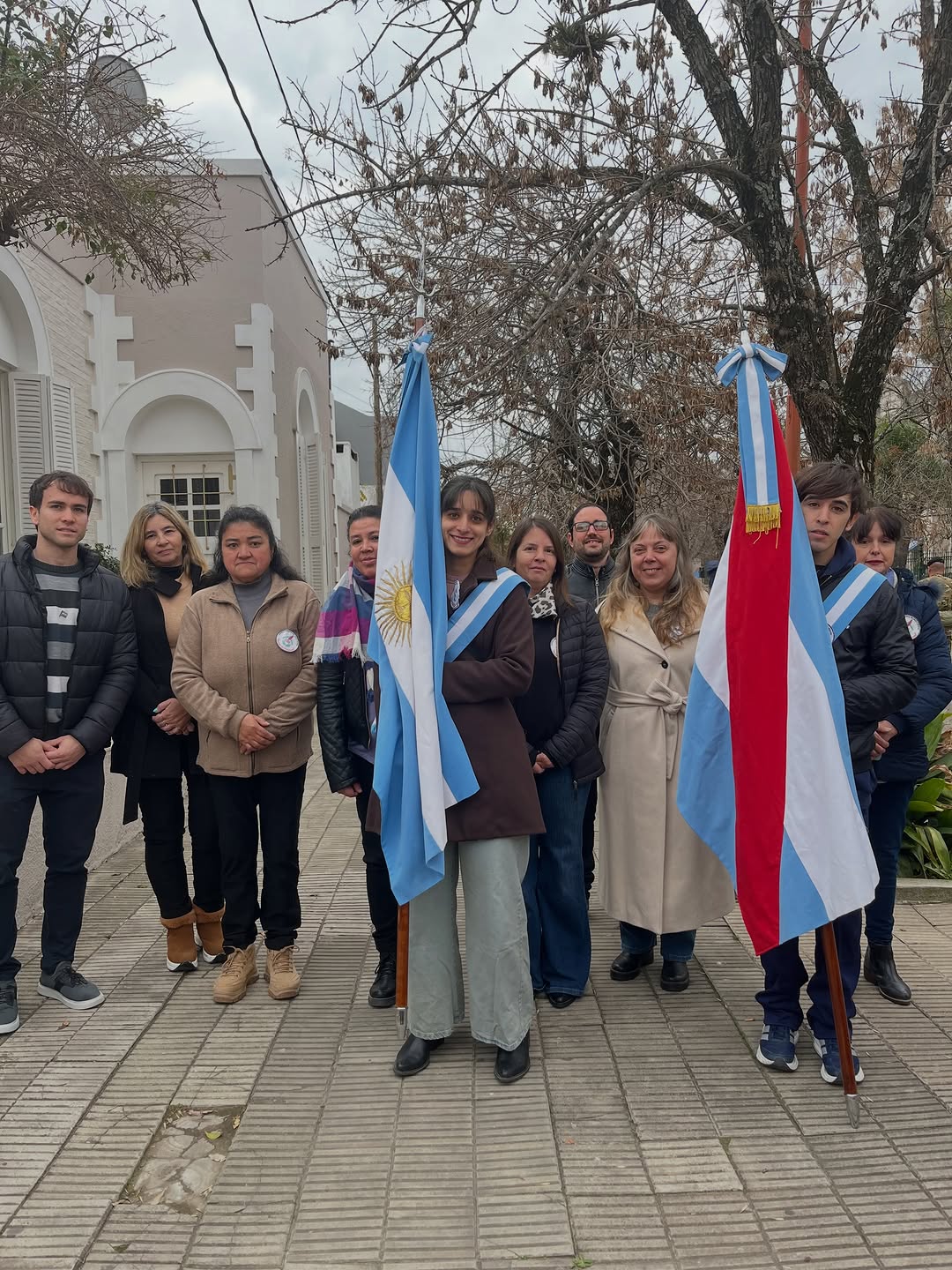 La EMAO conmemoro los 210 anos de la Independencia Argentina